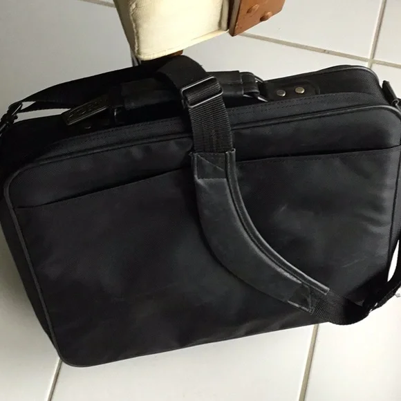 NEW Port Noteworthy Profession lap top/organizer/briefcase - Picture 11 of 13